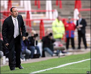 Benitez gives instructions but his team are controlling the game