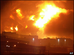 Fire at Buncefield oil depot
