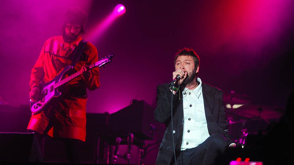 [WATCH] Kasabian perform Bless This Acid House at Reading + Leeds 2017