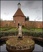 The dovecote at Felbrigg Hall