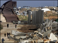 Soldados israelentes na Faixa de Gaza