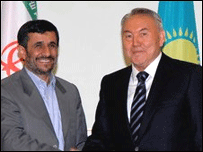 Эрон Президенти Маҳмуд Аҳмадинежод ва Қозоғистон Президенти Нурсултон Назарбоев