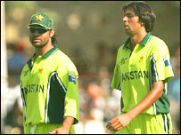 शोएब अख़्तर और मोहम्मद आसिफ़