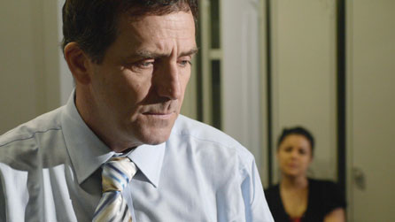 Bryn Fon - Fflur Medi yn y cefndir