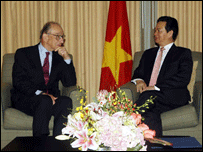 Ông Nguyễn Tấn Dũng và cựu chủ tịch Fed Alan Greenspan