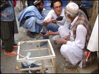 صابرعزيزدمرکې په حال کې