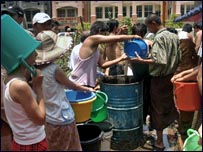 Su kuyruğu (Arşiv)