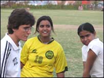 جرمن خاتون فٹبال کوچ مونیکا اسٹیب