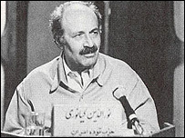 نورالدین کیانوری، از رهبران حزب توده ایران