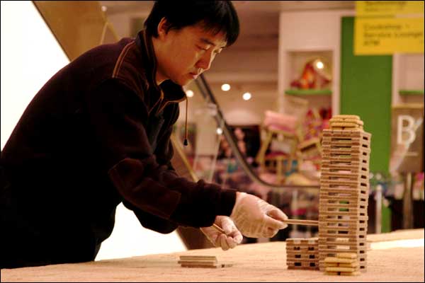 宋冬创造饼干建筑