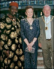 Chike and the Mayor and Mayoress
