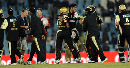 कोलकाता की टीम