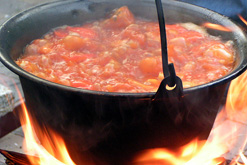 Photo: Goulash in a traditional "bogrács" (cauldron) (Ljubomir Radosavljević ©)