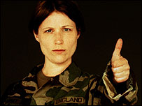 ونیتا تھامسن جس نے ڈرامے میں لنڈی انگلینڈ کا کردار ادا کیا۔