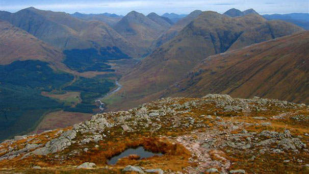 The arrival of autumn brings a new look to the Scottish countryside, with reds, golds and browns replacing the greens of summer. Noreen Harding's pictures open this new gallery celebrating some of Scotland's spectacular autumn scenery.