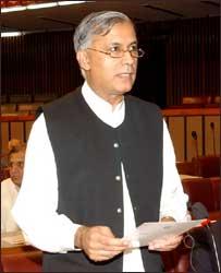 نئے قائدِ ایوان شوکت عزیز