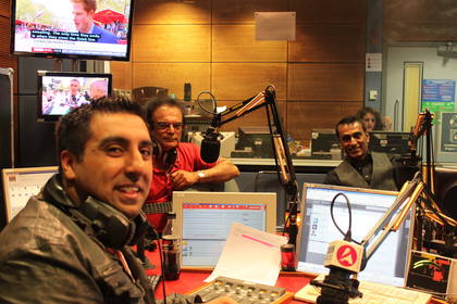 Dipps live in studio with Deepak Kazanchi & Kuljit Bhamra