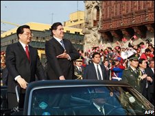 Chủ tịch Hồ Cẩm Đào và Tổng thống Alan Garcia