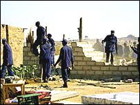 خانه های تخريب شده