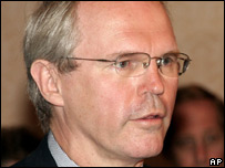 Ông Christopher Hill