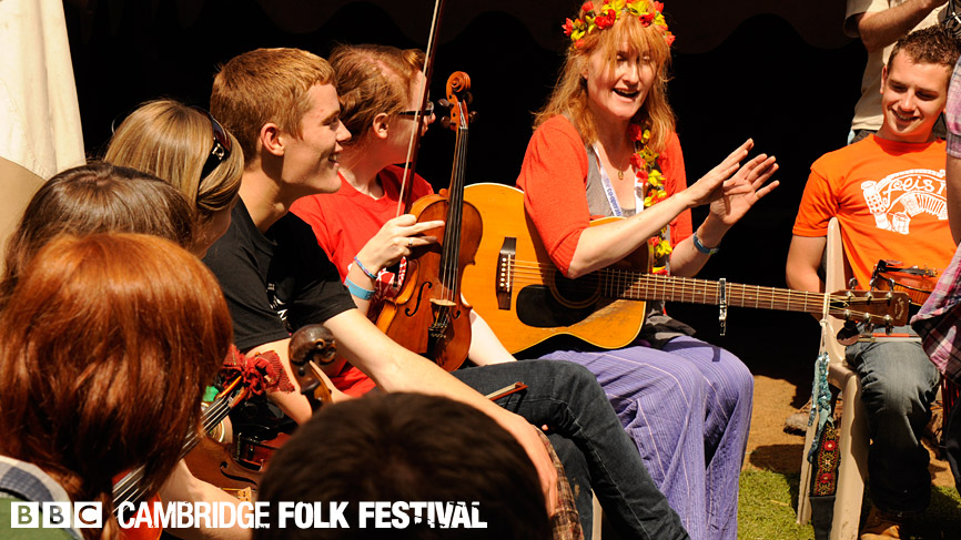 Eddi led the young musicians through a selection of folk songs.