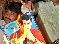 عامر کی فلم کا پوسٹر