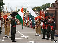 Pakistan sınırındaki kutlama