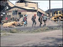 ماموران امداد در محل حادثه