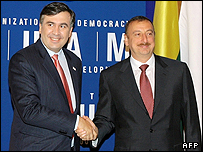 میخائیل ساکاشویلی، رییس جمهوری گرجستان و الهام علی اف، رئیس جمهوری آذربایجان