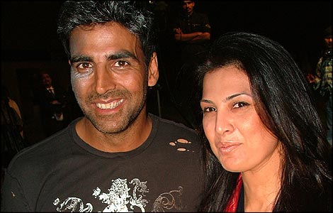 Akshay Kumar and Ritu Beri
