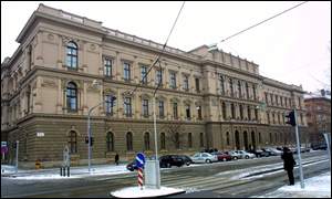 Ústavní soud se ztotožnil s názorem skupiny senátorů a prohlásil moratorium na nájmy za protiústavní