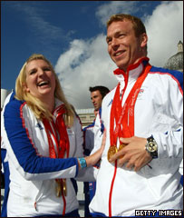 霍伊与阿德灵顿