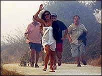 فراریان از آتش سوزی در یونان