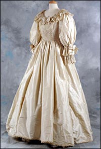 Diana'nın düğün elbisesinin kopyası