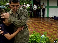 Vítima é assassinada depois de anúncio de campanha de troca de armas