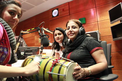 Rani Jago Giddah Group - Singing special Mother's Day Boliyan!