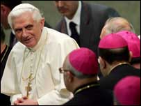 Đức Giáo Hoàng Benedict VI hứa sẽ gửi một thư ngỏ cho các tín đồ Công Giáo Trung Quốc