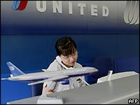 Balcão de reservas no aeroporto de Ho Chi Minh