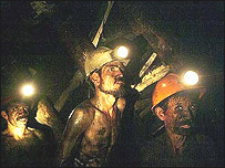 کارگران معدن در افغانستان