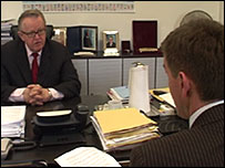 Marti Ahtisaari gjatë intervistës me Arbër Vllahiun e BBC-së