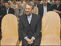 انتخاب علی لاريجانی به عنوان نامزد نهايی توسط شورای هماهنگی نيروهای انقلاب اعتراض های زيادی در پی داشت