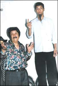 صحنه از نمایشنامه "بلند و کوتاه"