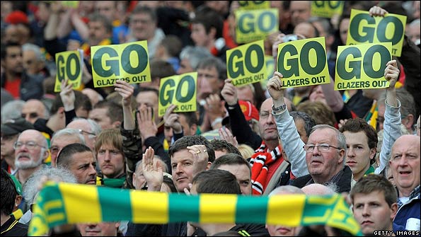 Manchester United fans want the Glazer family to leave the club