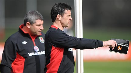 Osian Roberts gyda Gary Speed