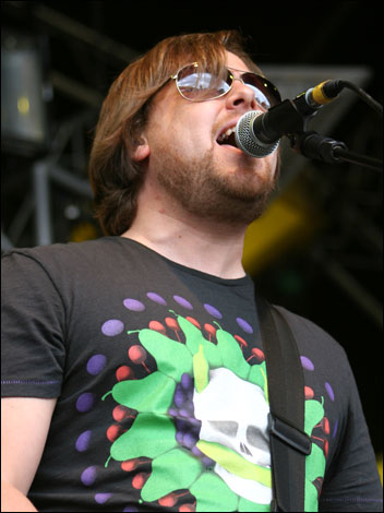 Shortwave Fade at Summer Sundae 2009 (Photo: Becca Bryers)