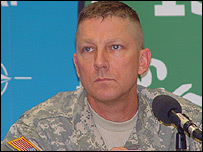 تام کالينس، سخنگوی نيروهای ائتلاف بين المللی در کابل