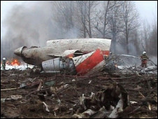 Обломки самолета президента Польши
