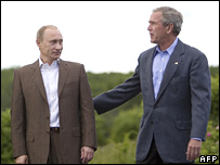 Bush e Putin na residência de verão dos Bush, no Estado do Maine