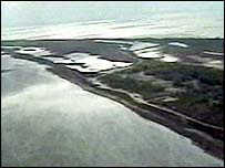 Доки щодо Тузли проходять переговори, острів потроху змиває в море