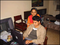 लीसा हैक के साथ रूपा झा